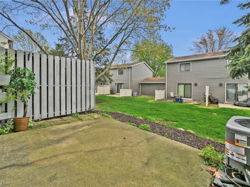 833 Overlook Ridge Drive, Cleveland, OH 44109 Photo 24