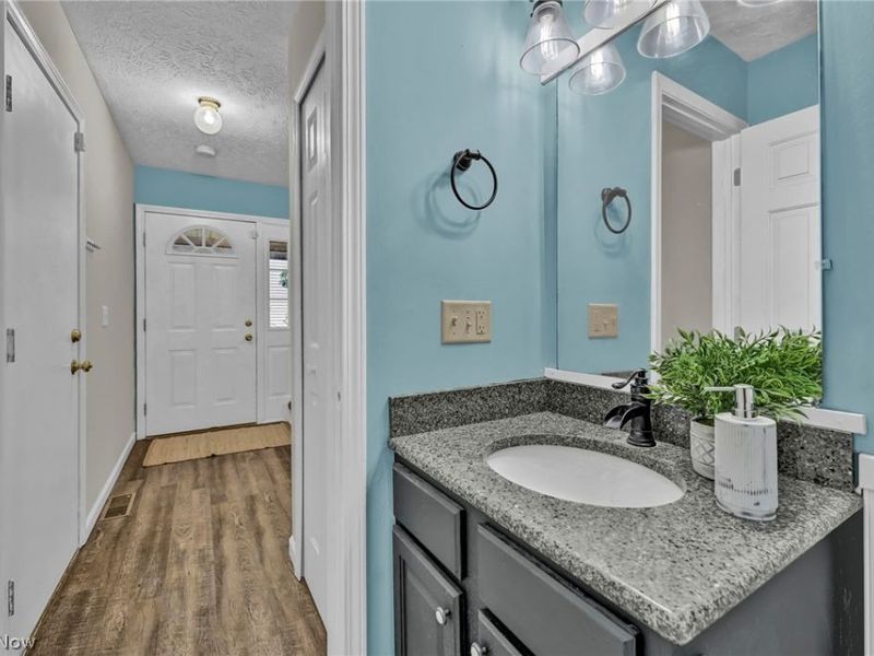 833 Overlook Ridge Drive, Cleveland, OH 44109 Photo 9