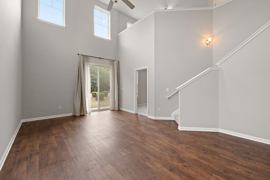 4761 Horse Drawn Way Photo 5