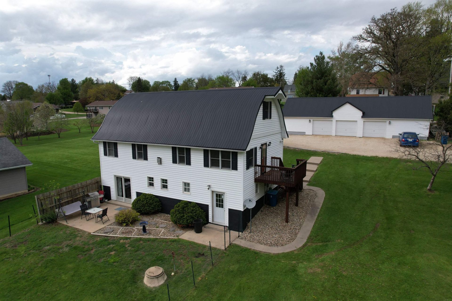 301 S Gill Street , Monticello, IA 52310 Main Photo
