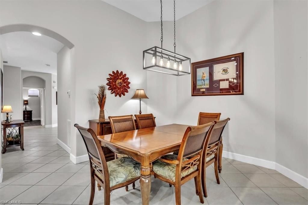 9276 Aviano Dr, Unit 202, Fort Myers, FL 33913 Photo