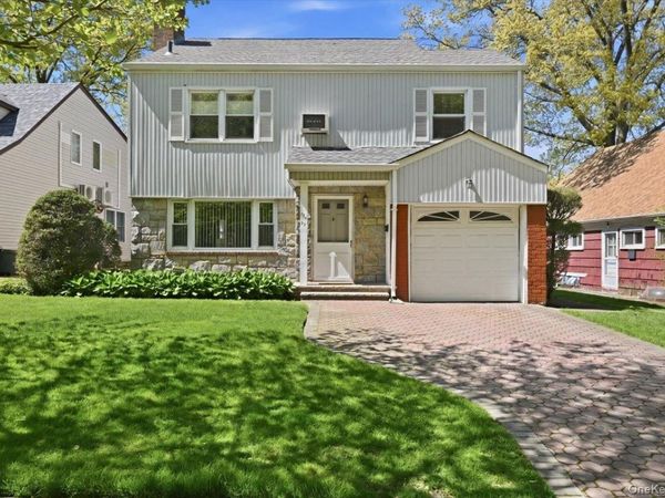 218-37 Grand Central Parkway , Queens Village, NY 11427