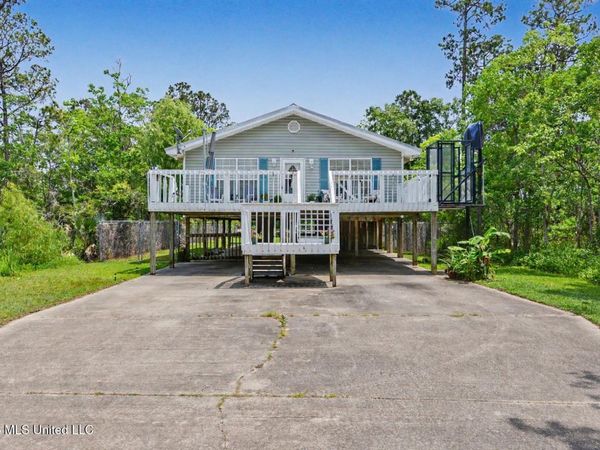 10058 E Bayou View Drive, Bay Saint Louis, MS 39520