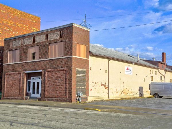 119 W CARROLL Street, Macomb, IL 61455