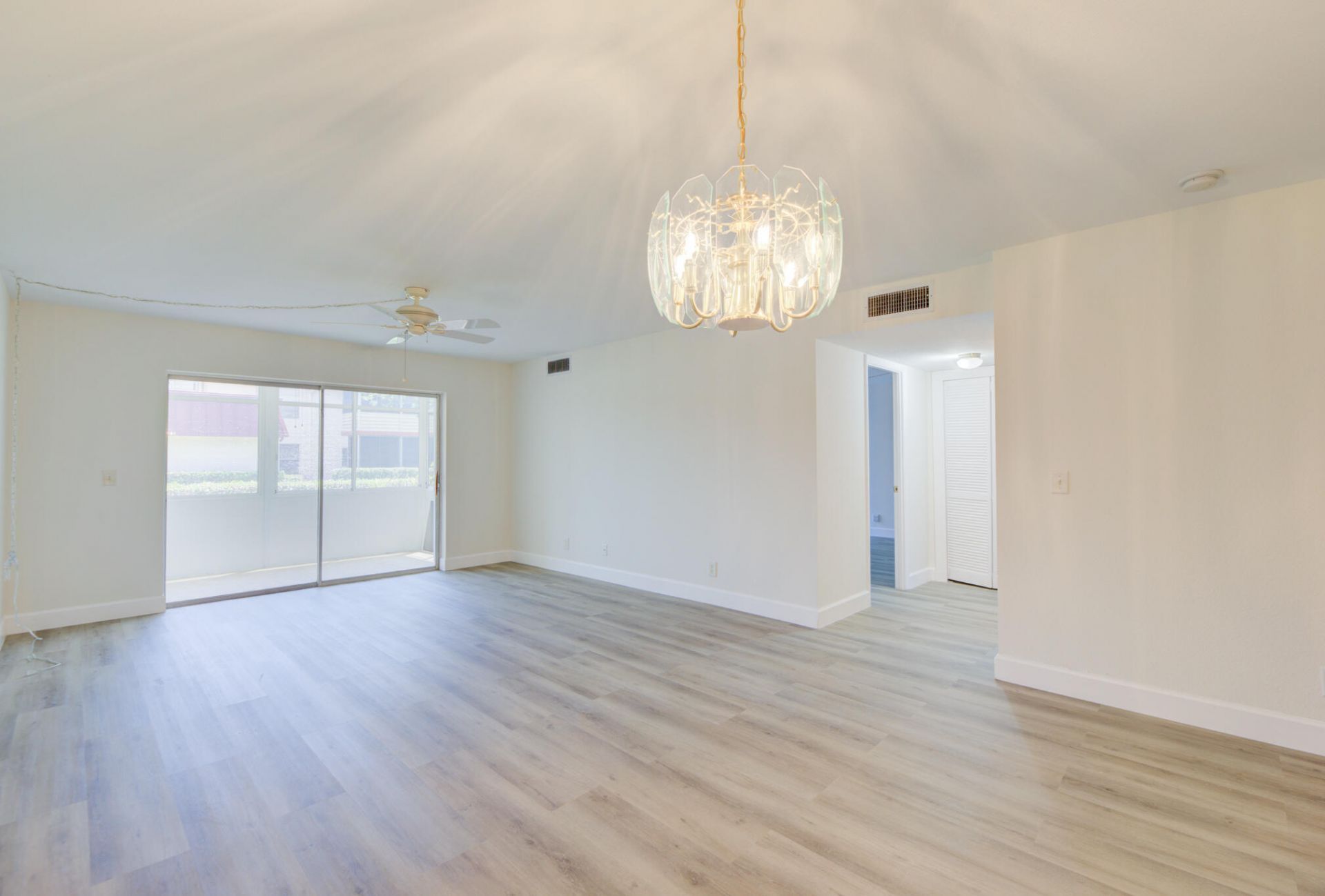 12016 S Greenway Cir Circle S, Unit 105, Royal Palm Beach, FL 33411 Photo