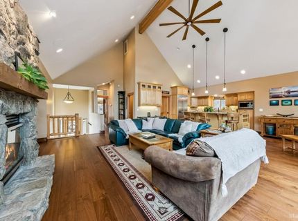 2121 Marshall Trail, South Lake Tahoe, CA 96150 Photo