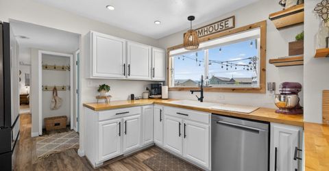 1540 S Riverview Drive, Gardnerville, NV 89460 Photo