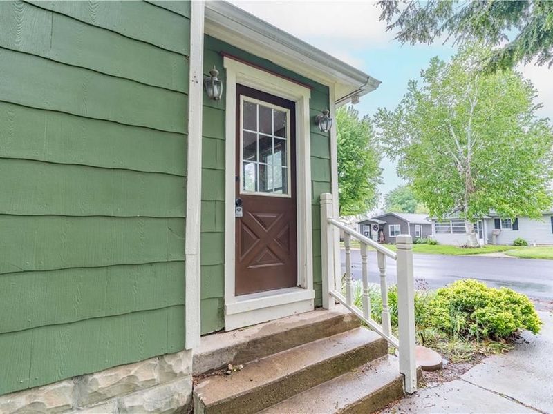 948 Gray Avenue, Greenville, OH 45331 Photo 2