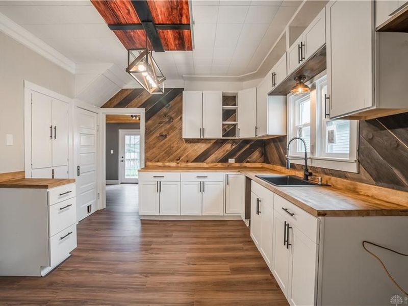 948 Gray Avenue, Greenville, OH 45331 Photo 9