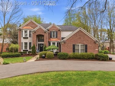 4134 Woodmere Court, Brighton Twp, MI 48114