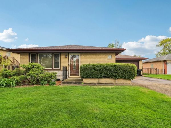 8136 Odell Avenue , Bridgeview, IL 60455