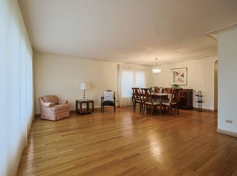 Main Photo
