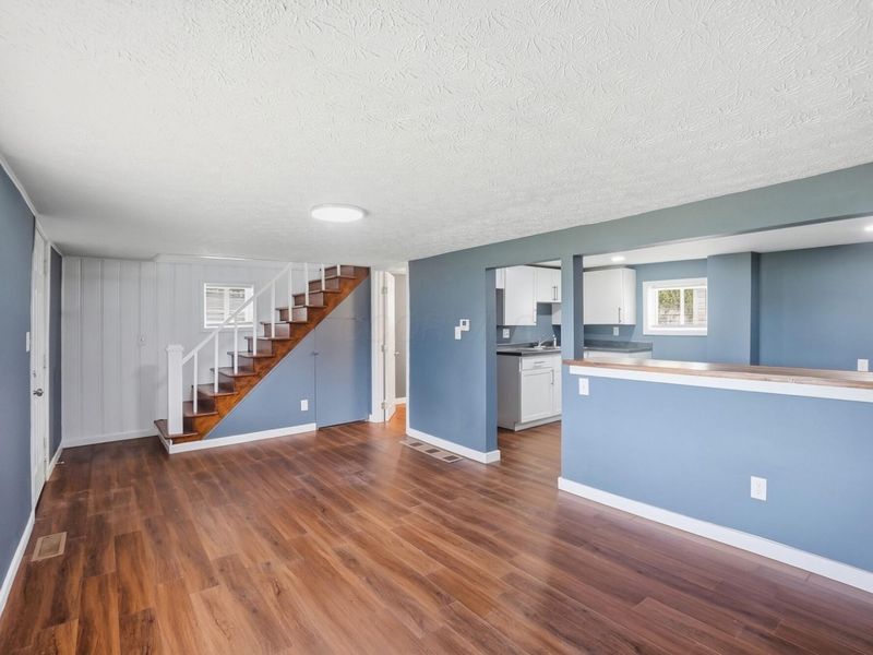 544 Cedarwood Road , Columbus, OH 43207 Photo 5