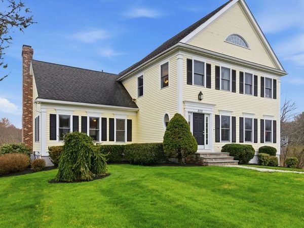 200 Maple, Stow, MA 01775