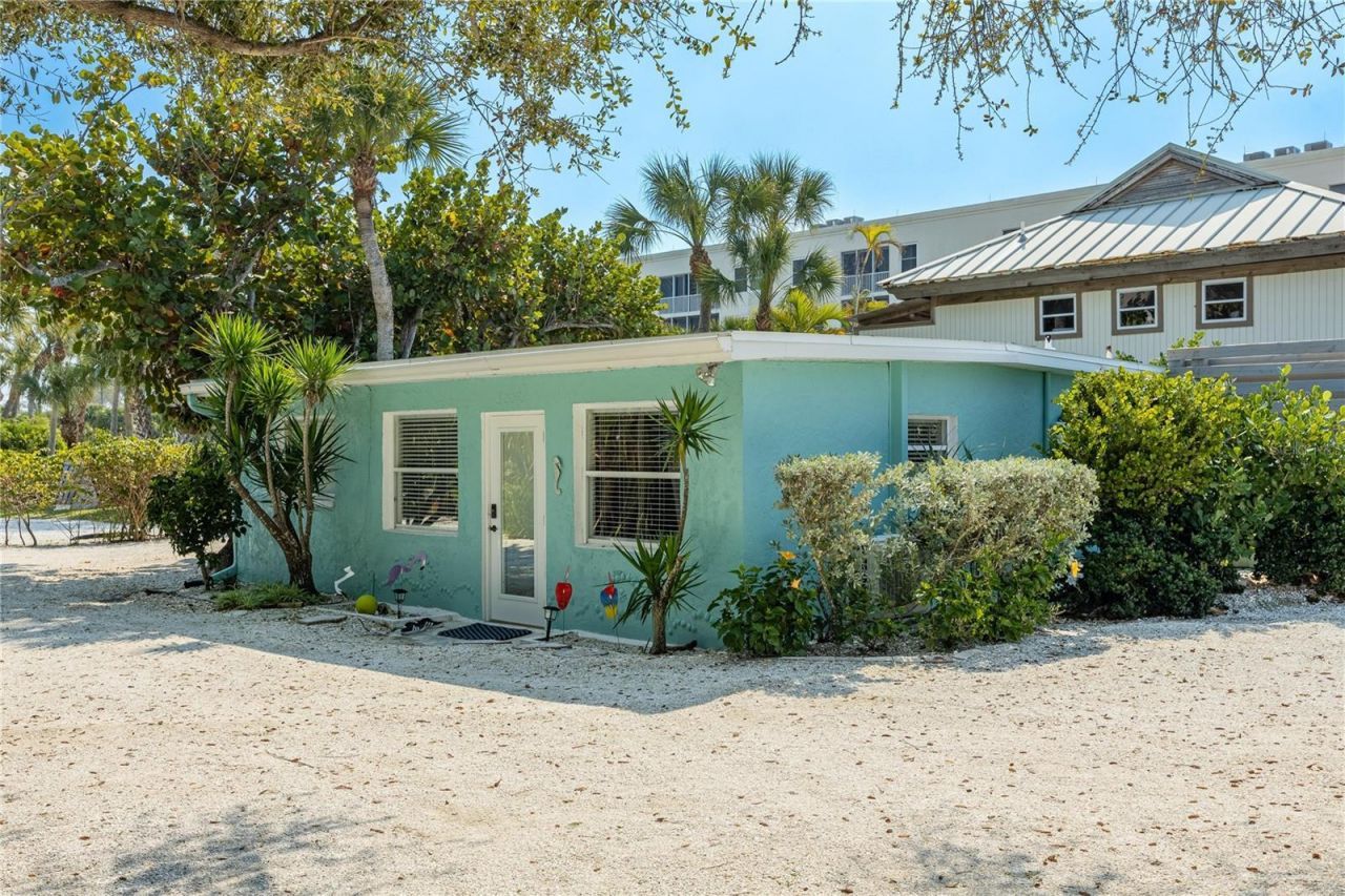2630 N Beach Road, Englewood, FL 34223 Photo