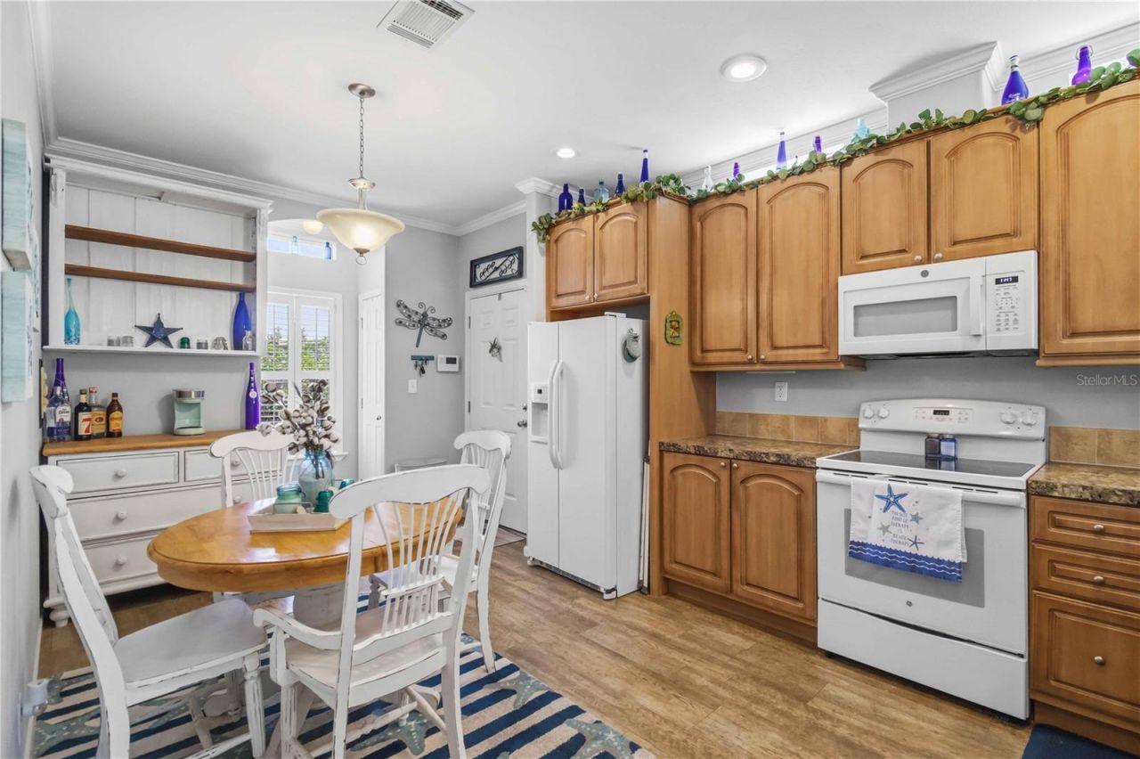 915 50th Avenue W, Bradenton, FL 34207 Photo