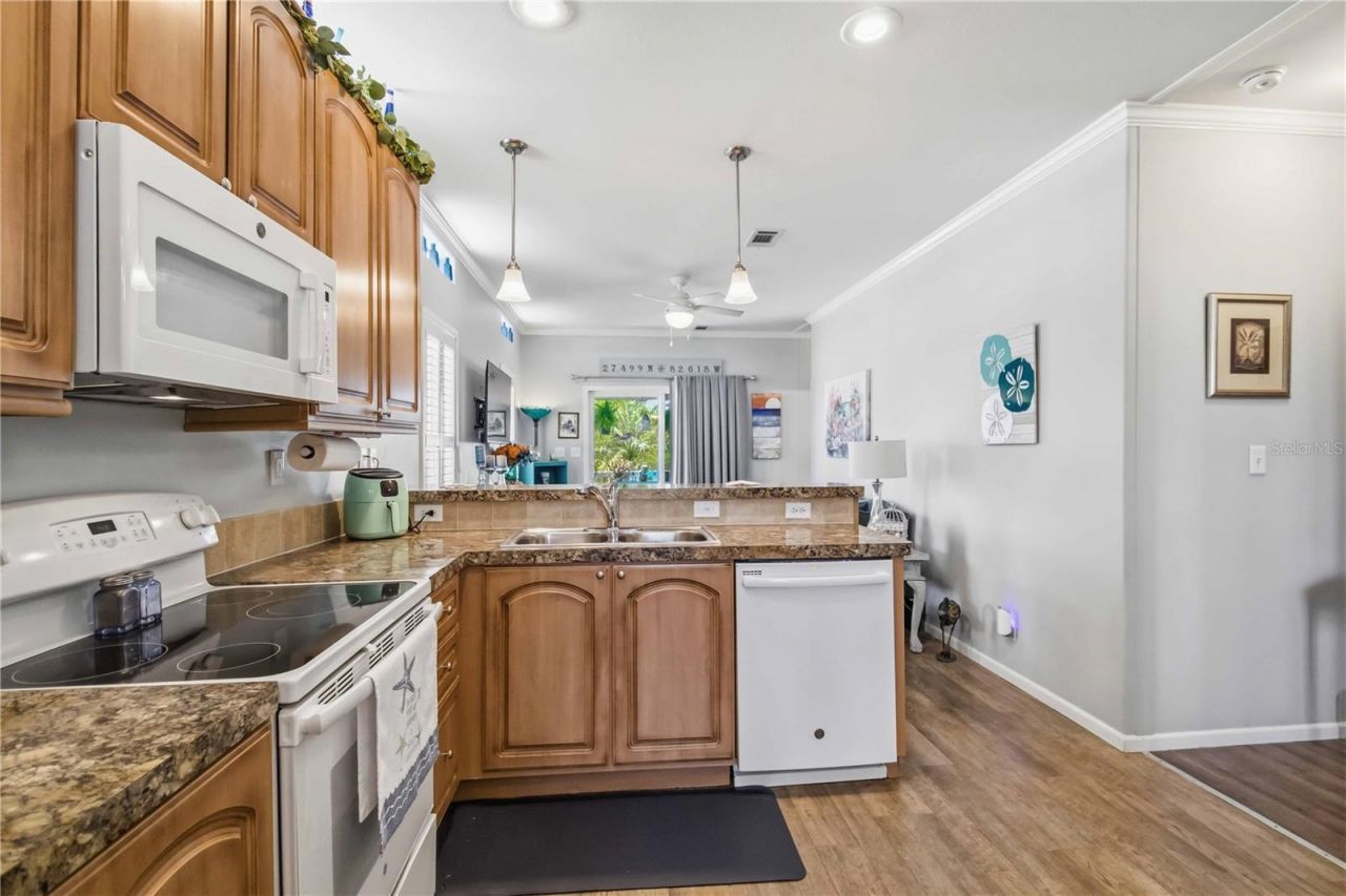 915 50th Avenue W, Bradenton, FL 34207 Photo