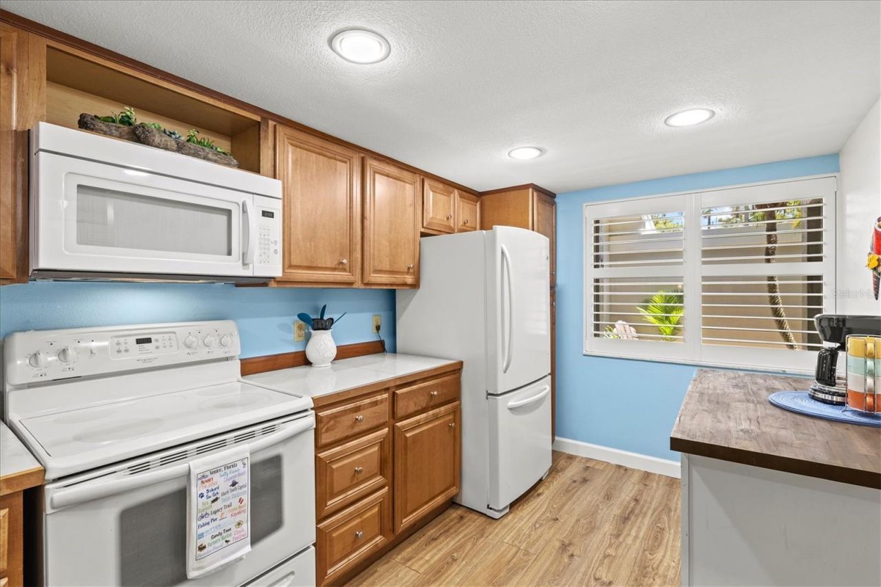 404 Pinebrook Crescent, Unit 4, Venice, FL 34285 Photo