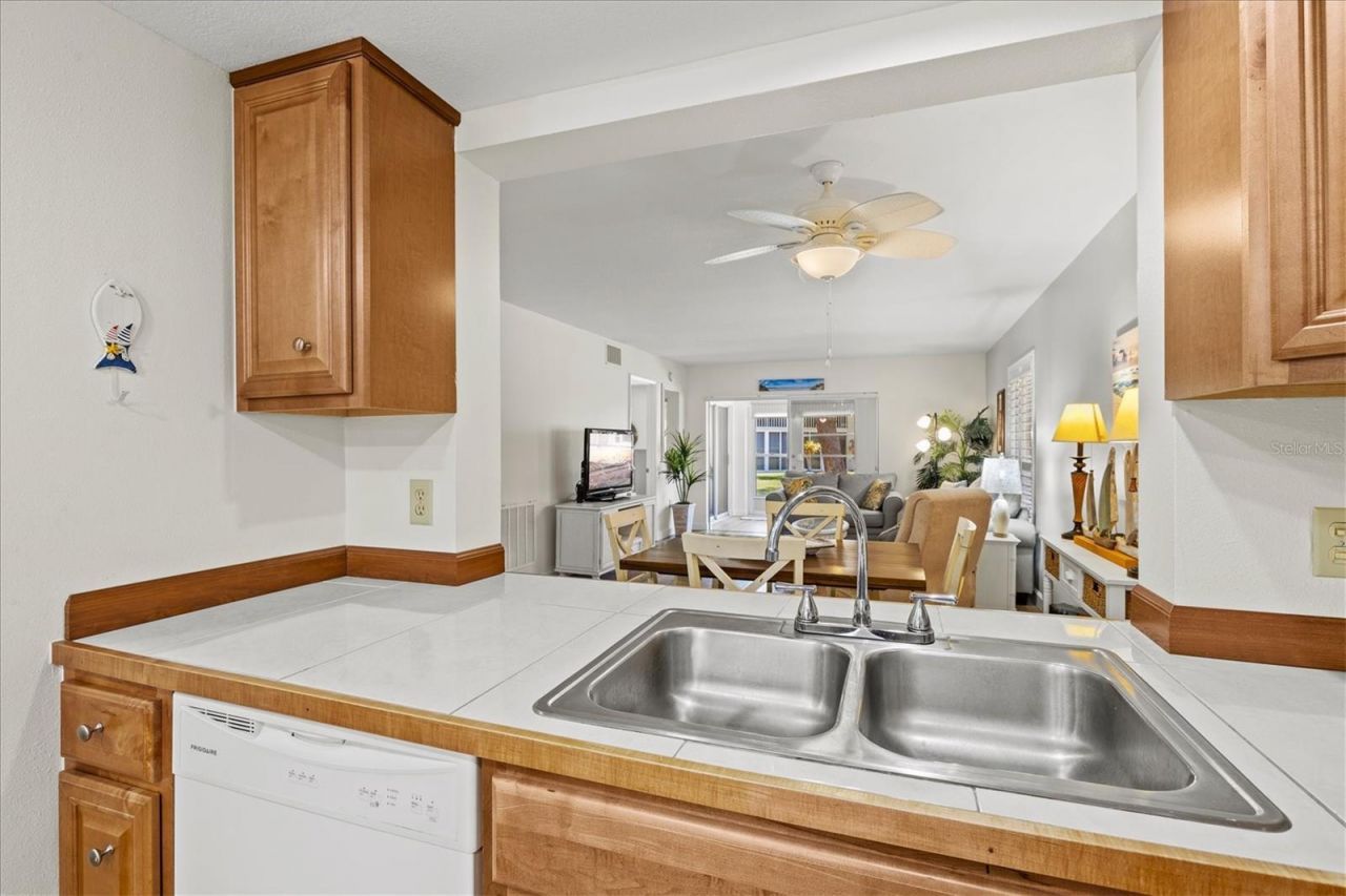 404 Pinebrook Crescent, Unit 4, Venice, FL 34285 Photo