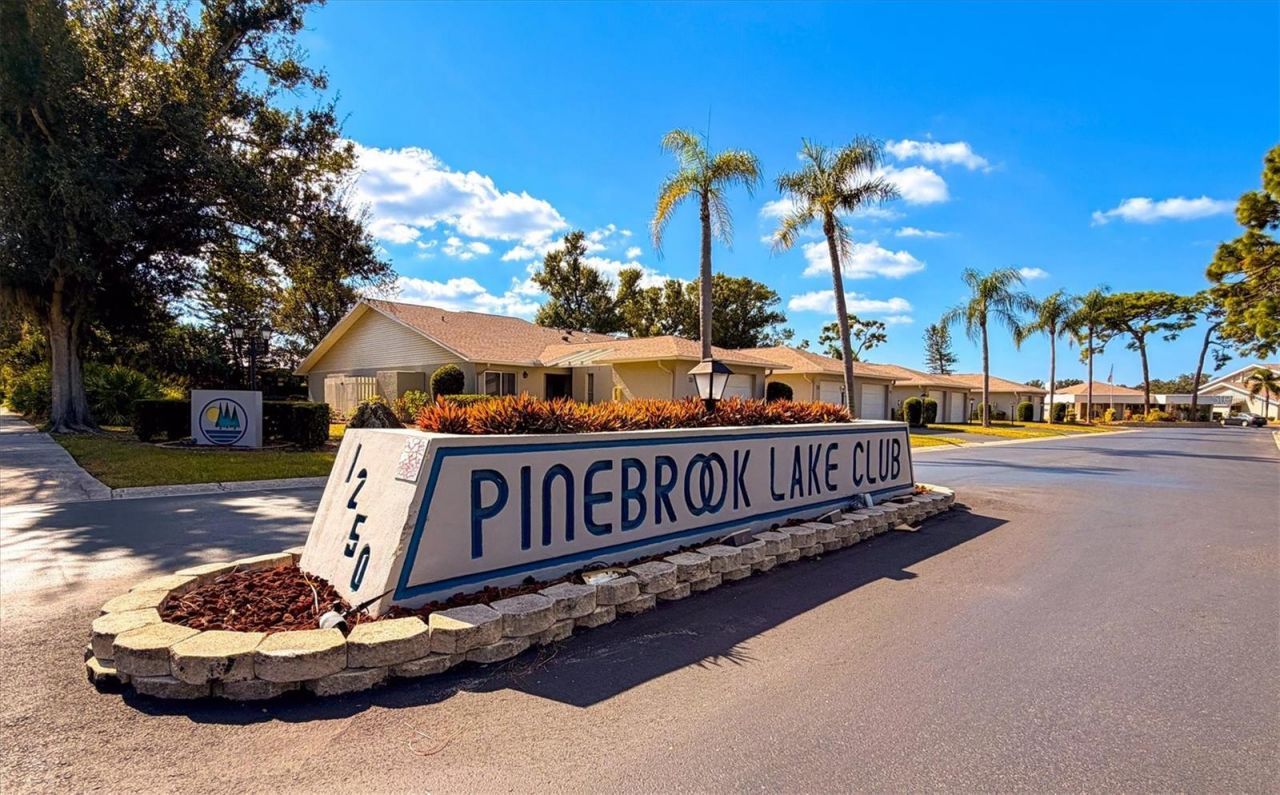 404 Pinebrook Crescent, Unit 4, Venice, FL 34285 Photo