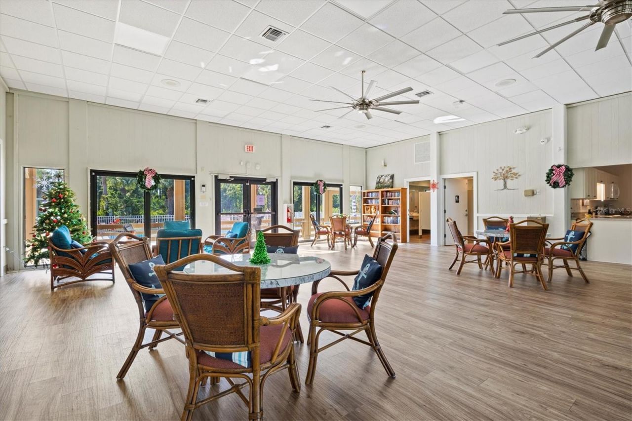 404 Pinebrook Crescent, Unit 4, Venice, FL 34285 Photo