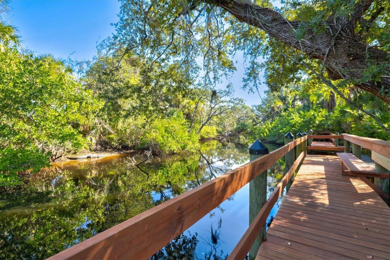 404 Pinebrook Crescent, Unit 4, Venice, FL 34285 Photo