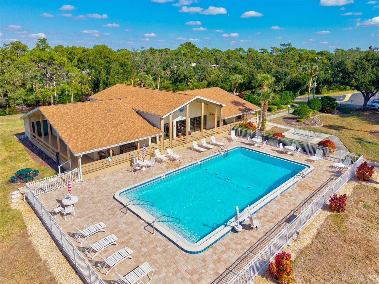 404 Pinebrook Crescent, Unit 4, Venice, FL 34285 Photo