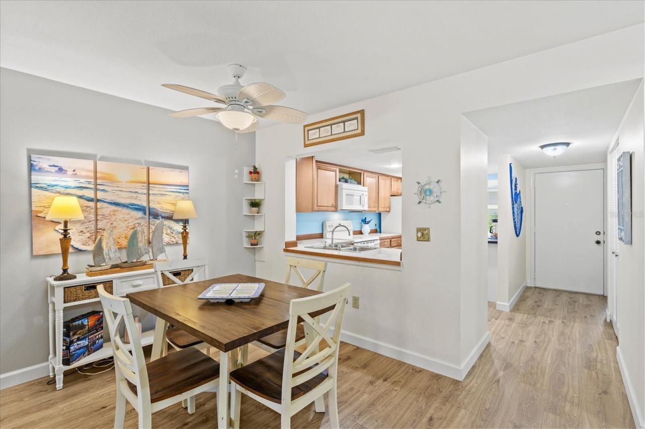404 Pinebrook Crescent, Unit 4, Venice, FL 34285 Photo