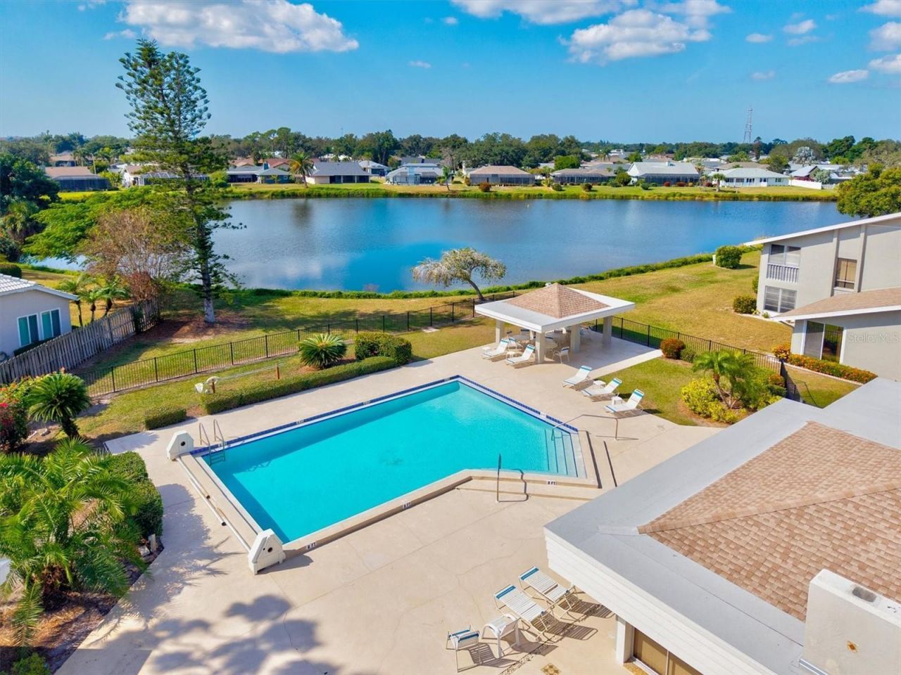 404 Pinebrook Crescent, Unit 4, Venice, FL 34285 Photo