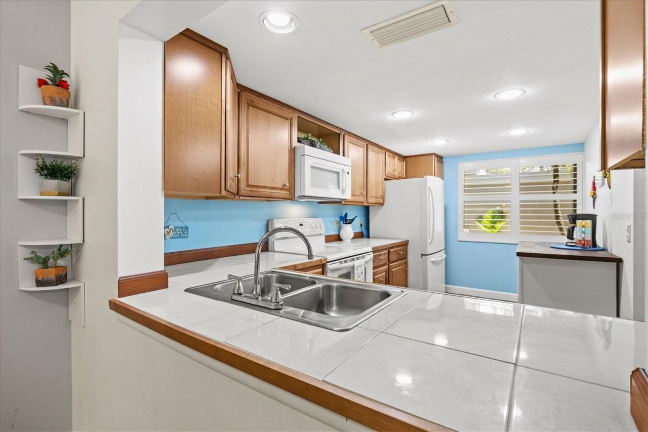 404 Pinebrook Crescent, Unit 4, Venice, FL 34285 Photo