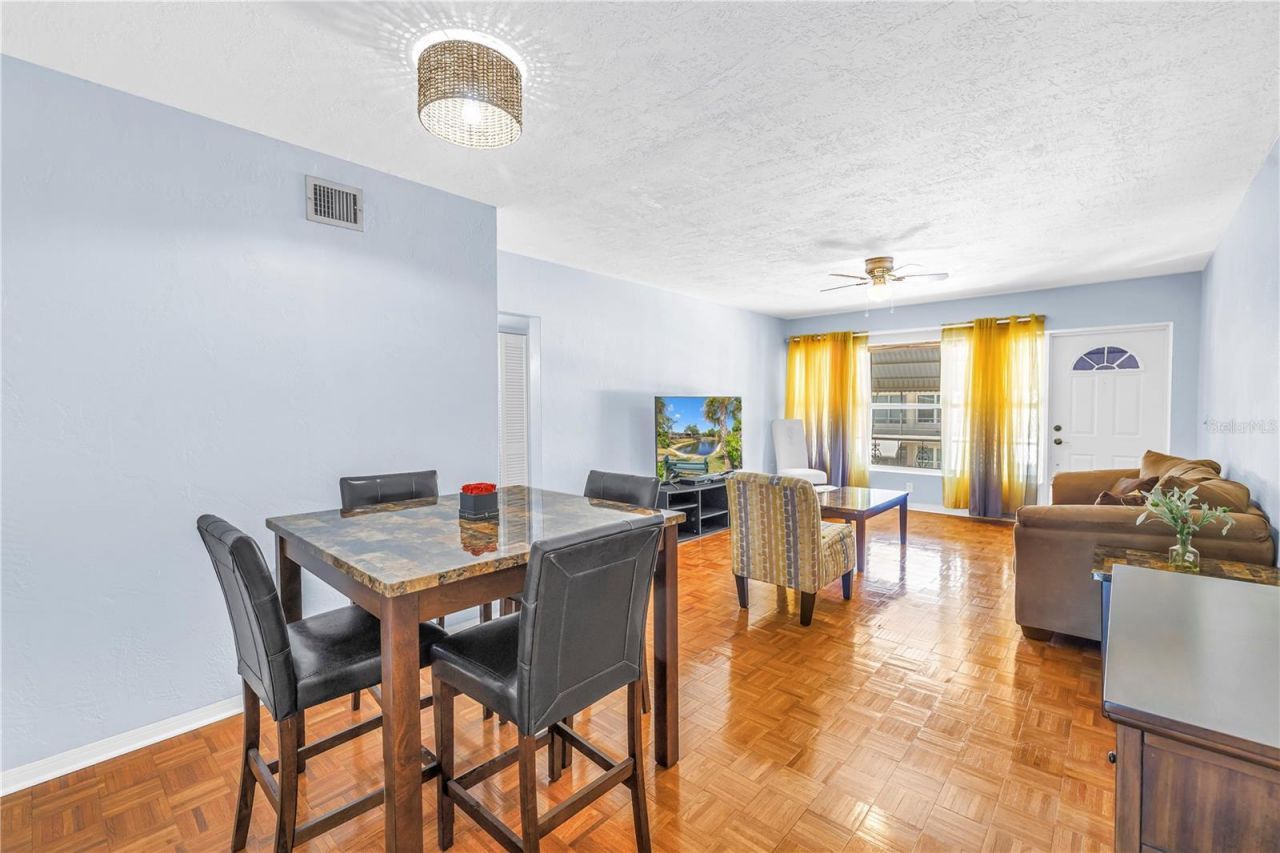 4143 56th Street N, Unit 1006, Kenneth City, FL 33709 Photo