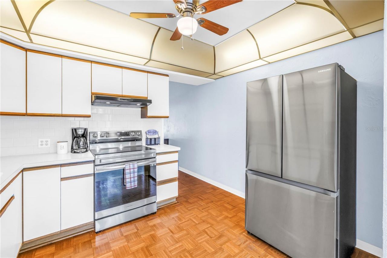 4143 56th Street N, Unit 1006, Kenneth City, FL 33709 Photo
