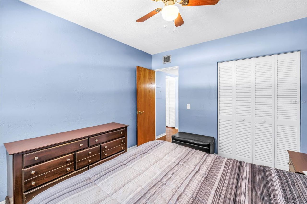 4143 56th Street N, Unit 1006, Kenneth City, FL 33709 Photo