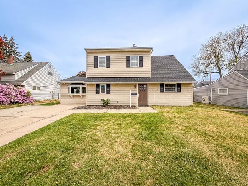 70 Huckleberry Lane, Levittown, PA 19055 Main Photo