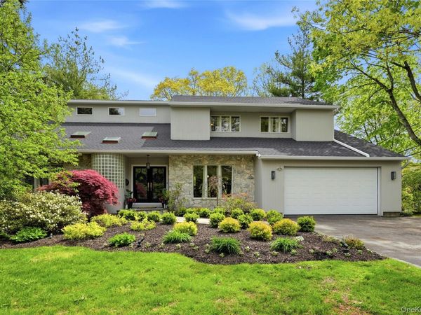4 Cross Lane, Glen Head, NY 11545