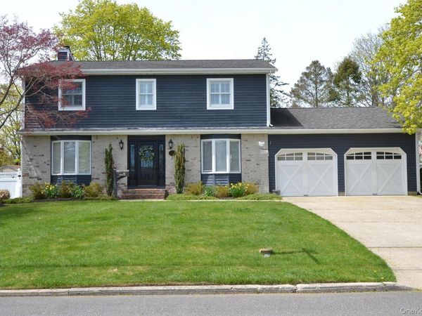 30 Myrtle Lane , Patchogue, NY 11772