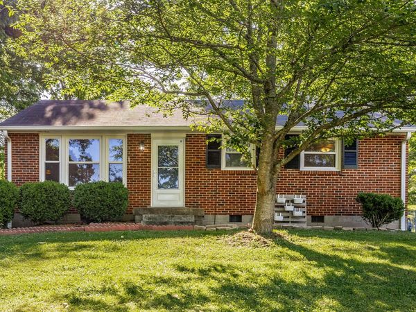 3908 Creekside Dr, Nashville, TN 37211