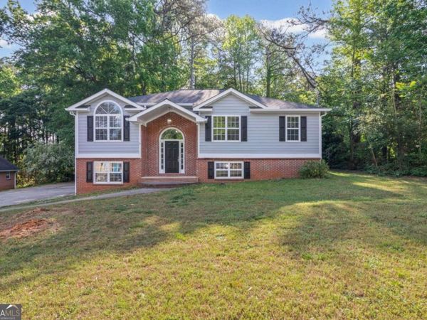 3911 Brianna Drive, Powder Springs, GA 30127