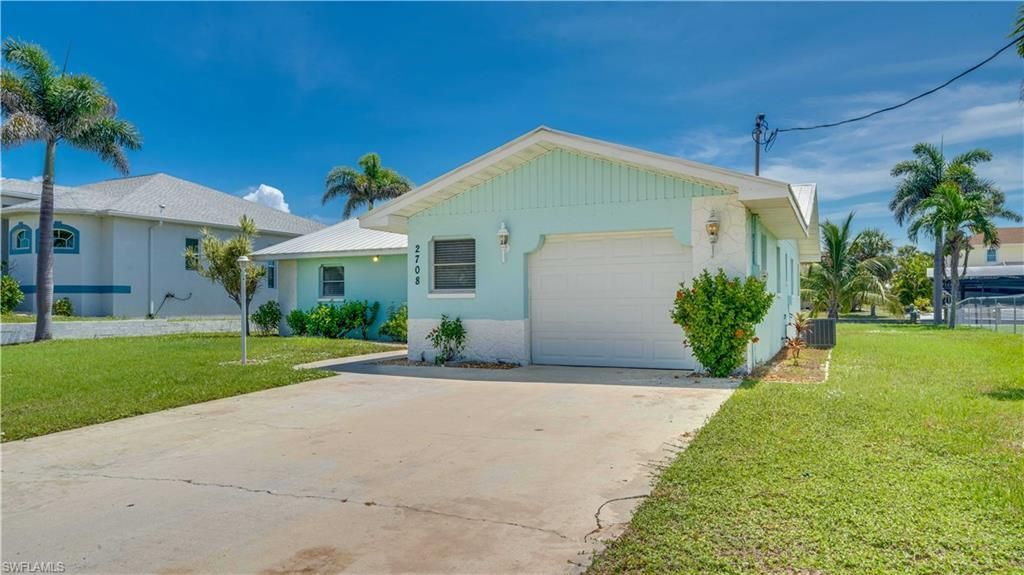 2708 Mangrove St, Saint James City, FL 33956 Photo