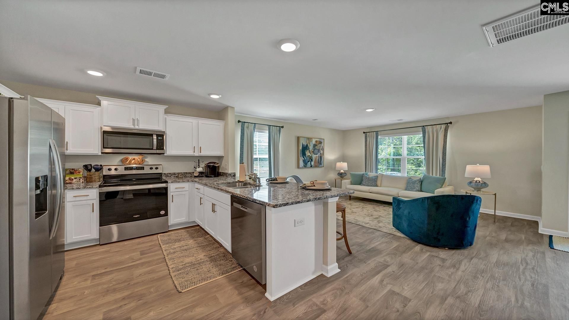 470 Wisteria Walk Way  Photo 7