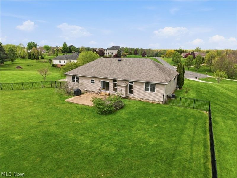 690 Lang Farm Drive, Medina, OH 44256 Photo 7