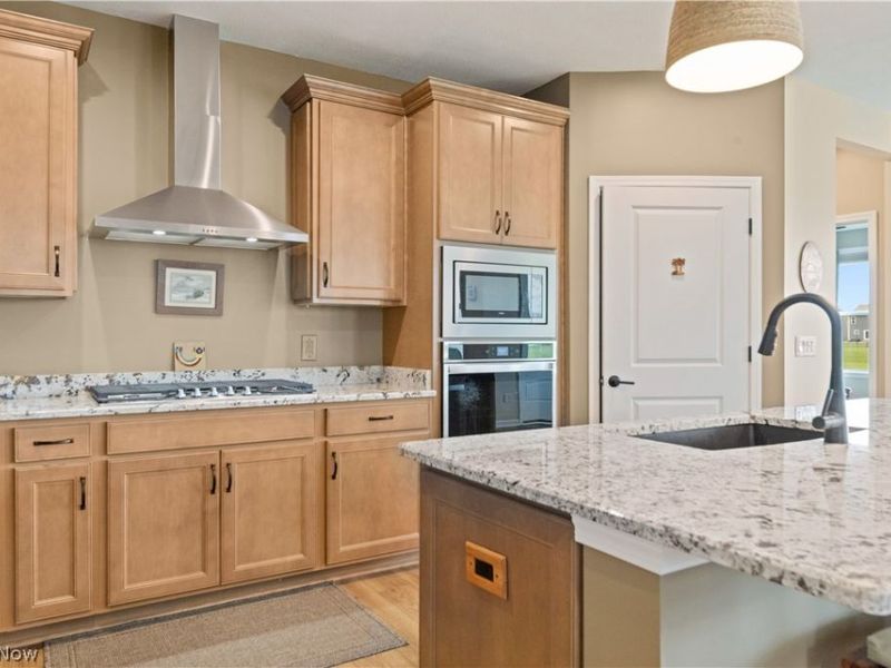 23628 St Andrews Drive, Columbia Station, OH 44028 Photo 9