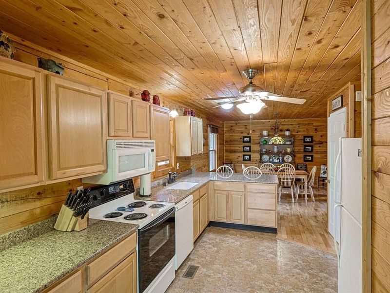 445 Elk Lake Resort Road, Unit 519-520, Owenton, KY 40359 Photo 12