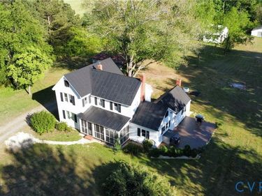 1838 Muddy Gut Road, Dunnsville, VA 22454
