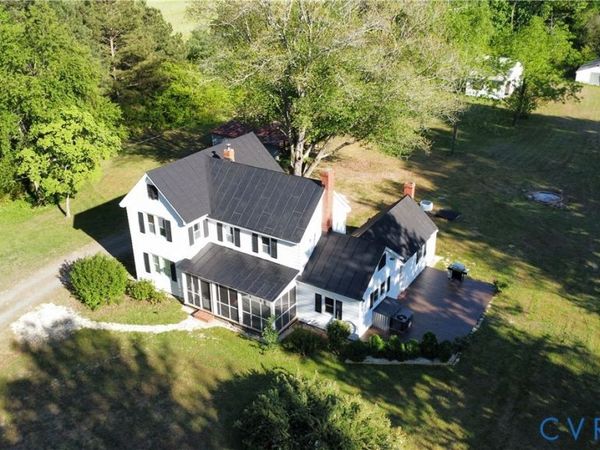 1838 Muddy Gut Road , Dunnsville, VA 22454