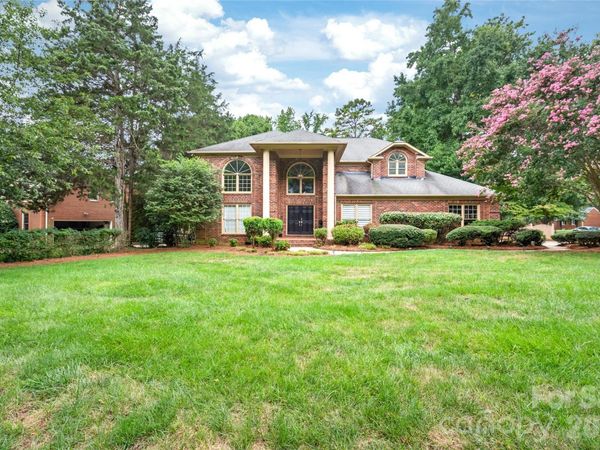 8600 Brownes Pond Lane, Charlotte, NC 28277