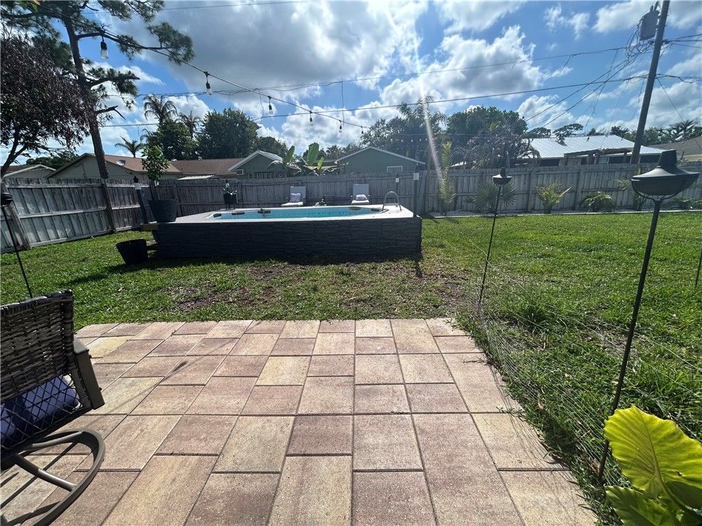 160 9th Court, Vero Beach, FL 32962 Photo