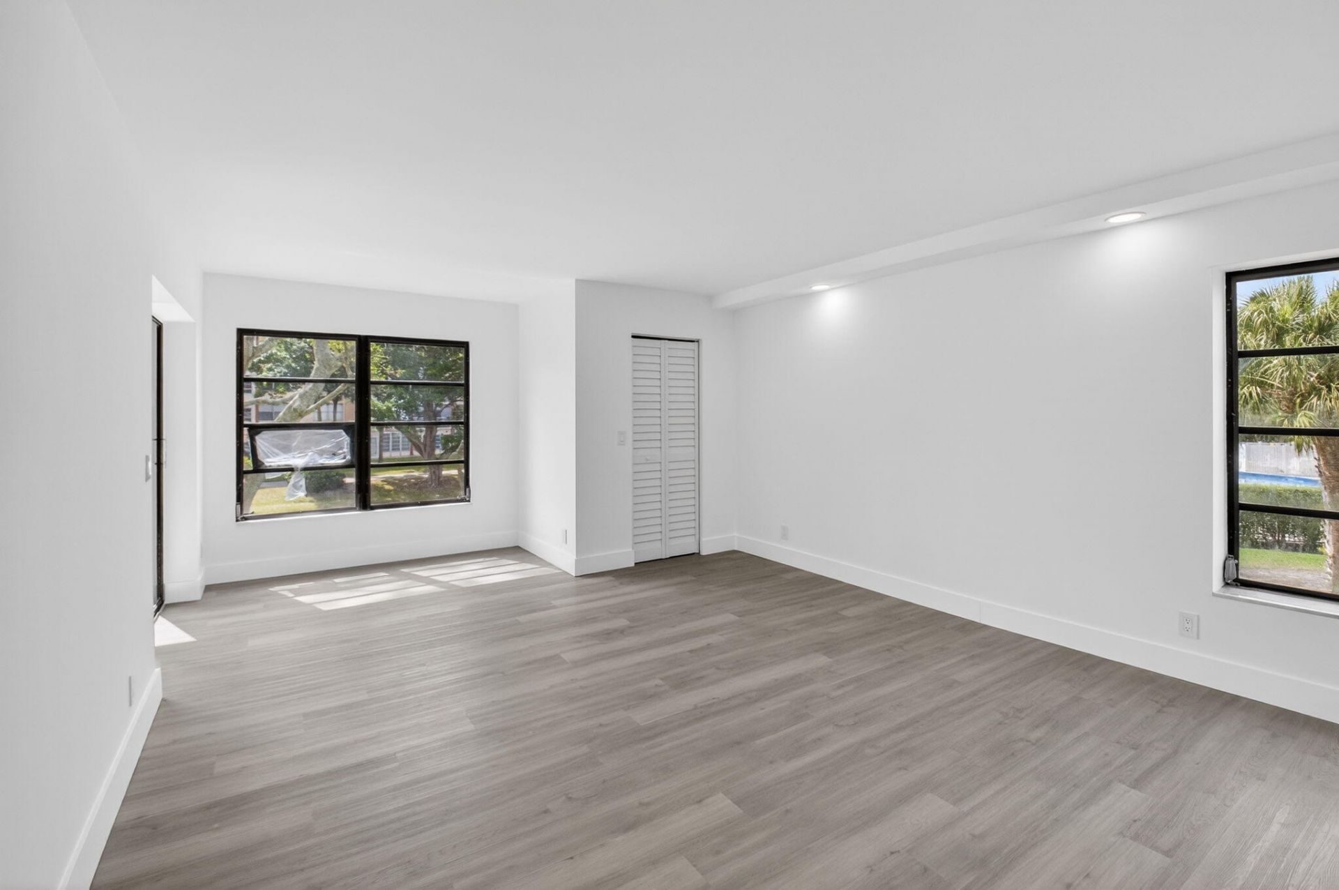 14475 Strathmore Lane, Unit 208, Delray Beach, FL 33446 Photo
