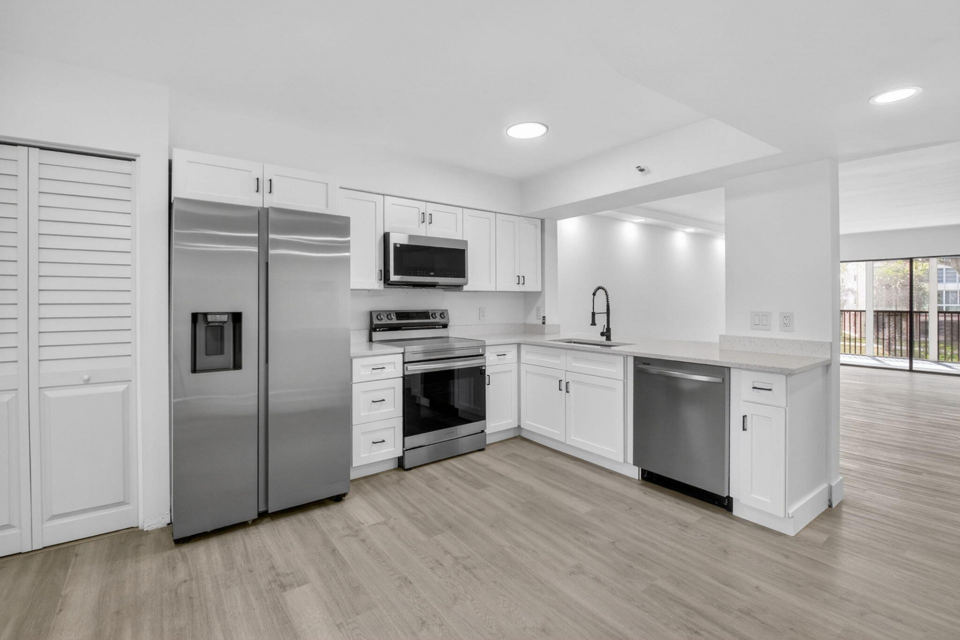14475 Strathmore Lane, Unit 208, Delray Beach, FL 33446 Photo