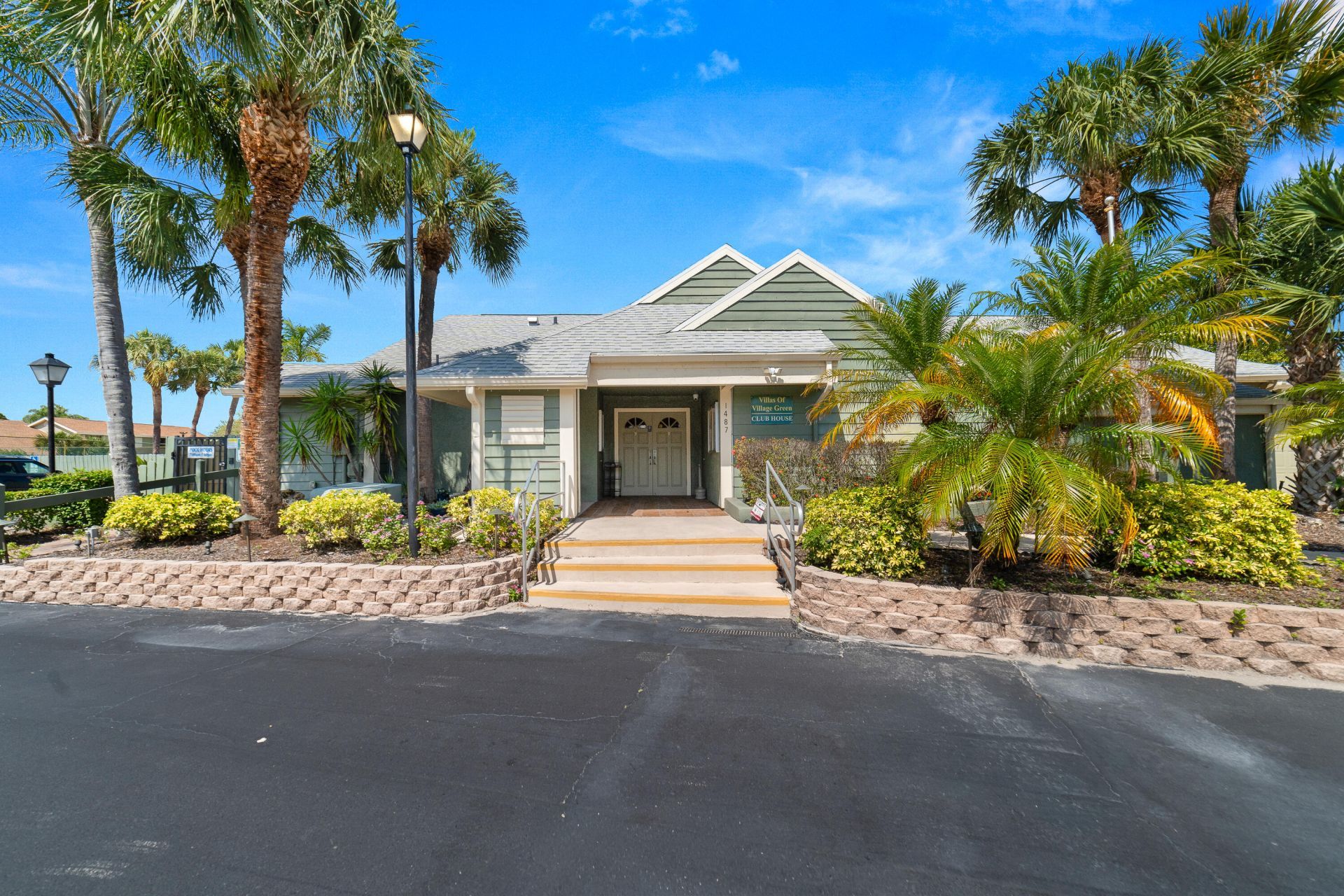 1533 SE Crayrich Court, Port Saint Lucie, FL 34952 Photo